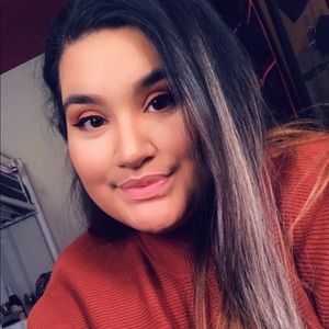 Meet your Posher, Jasmine